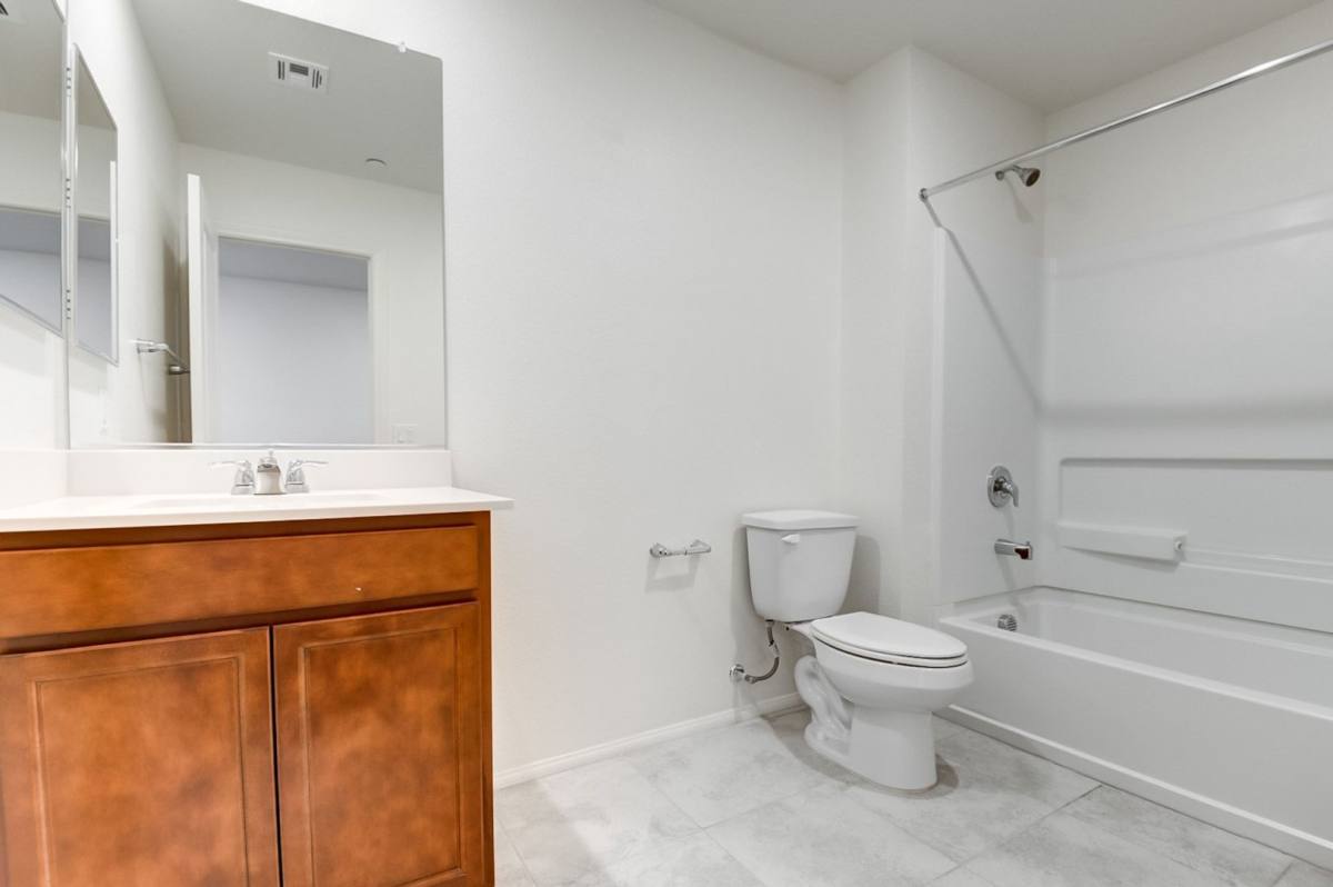 Townhouse for rent at 2875 Starling Summit St, Henderson, NV 89044