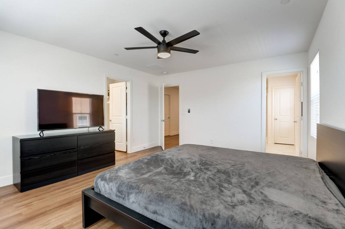 Townhouse for rent at 2875 Starling Summit St, Henderson, NV 89044