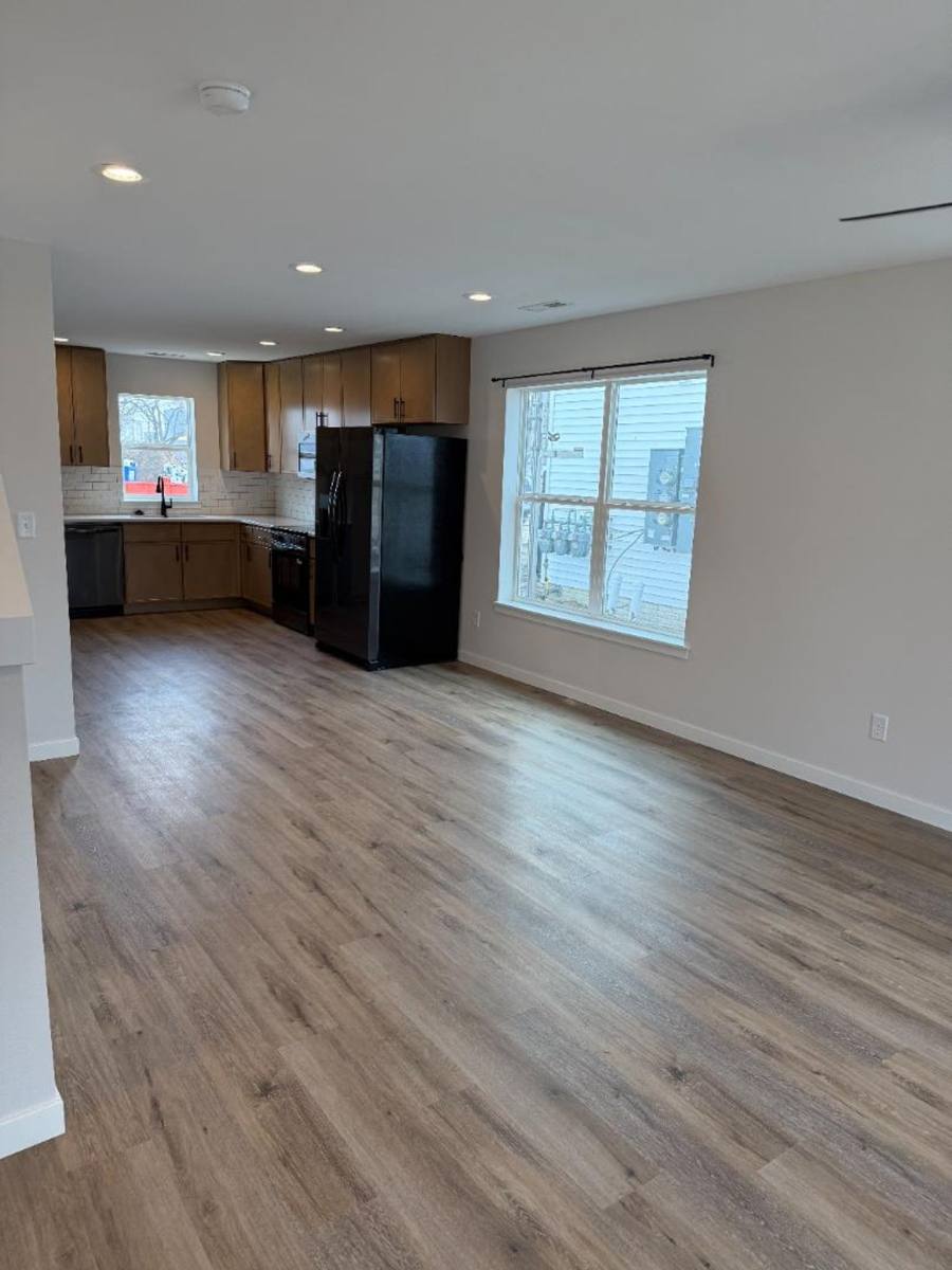 Apartment for rent at 1117 Ellis Blvd NW, Cedar Rapids, IA 52405