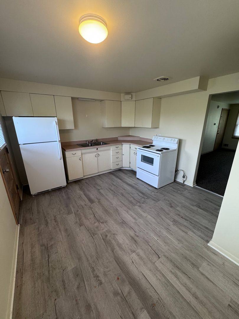 Apartment for rent at 3929 Erie St, Racine, WI 53402