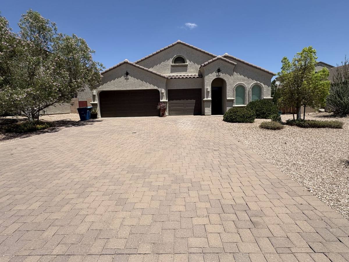 House for rent at 551 S Courts Redford Dr, Vail, AZ 85641