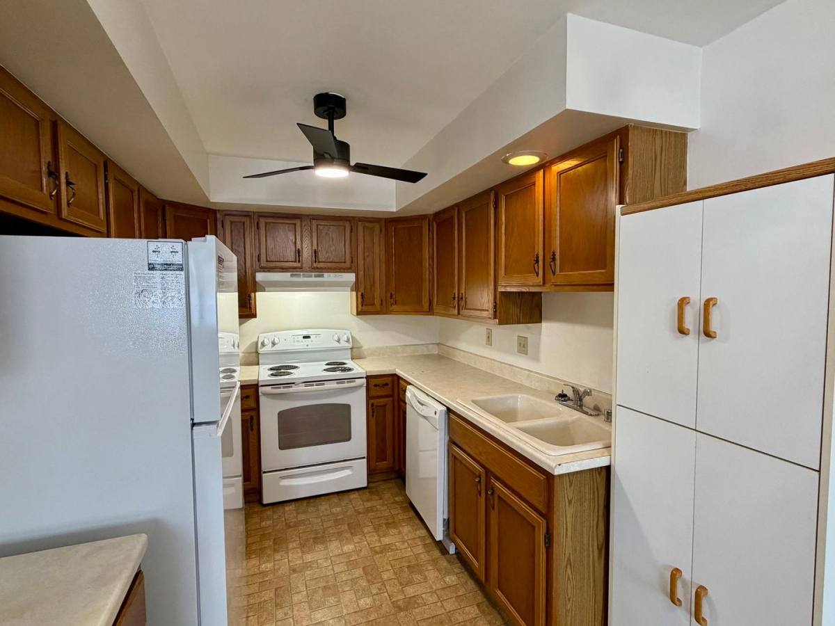 Apartment for rent at 225 Crescent St, Rhinelander, WI 54501