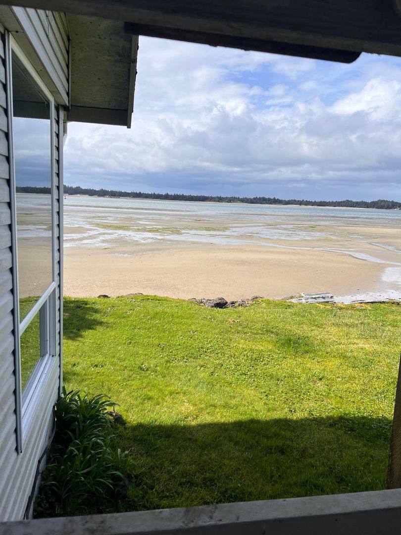 Apartment for rent at 64780 Wygant Rd A-B, Coos Bay, OR 97420