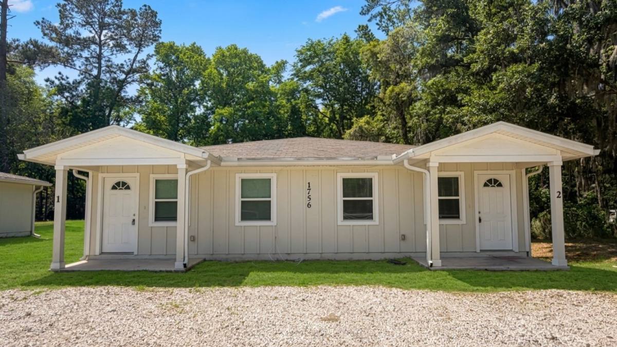 Apartment for rent at 1756 Lane Ave S, Jacksonville, FL 32210