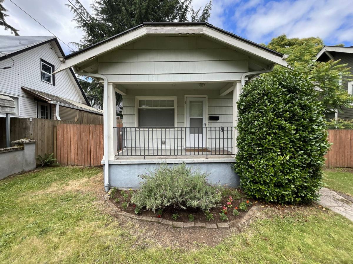 House for rent at 5619 NE 26th Ave, Portland, OR 97211
