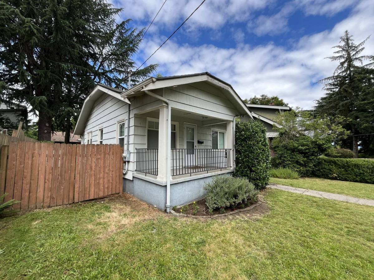 House for rent at 5619 NE 26th Ave, Portland, OR 97211