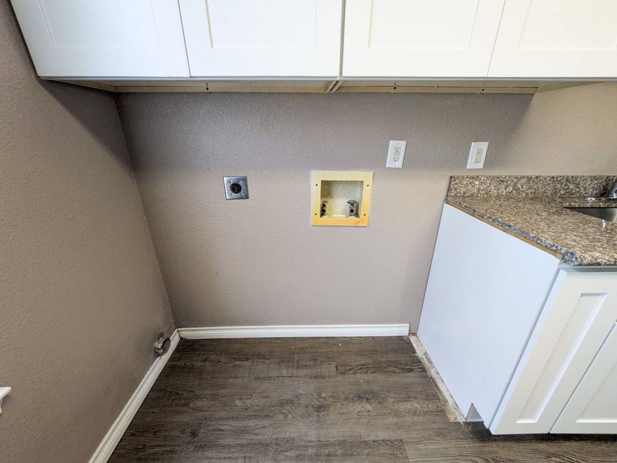 Townhouse for rent at 3720 Laurel St, Beaumont, TX 77707