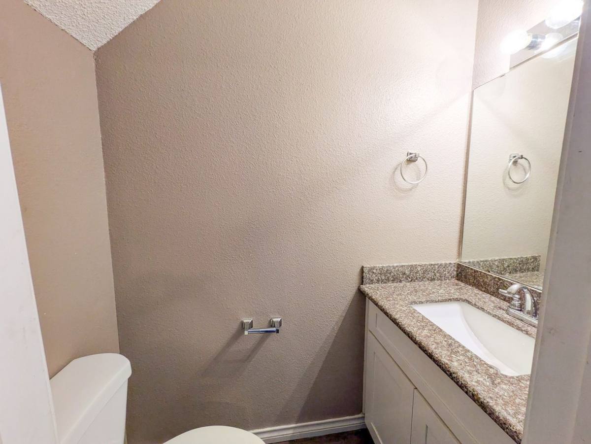 Townhouse for rent at 3720 Laurel St, Beaumont, TX 77707