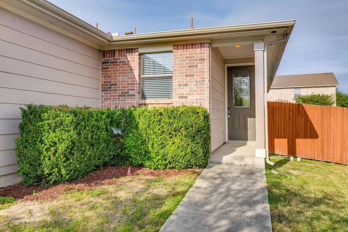 House for rent at 6607 Shadden Oaks, San Antonio, TX 78233