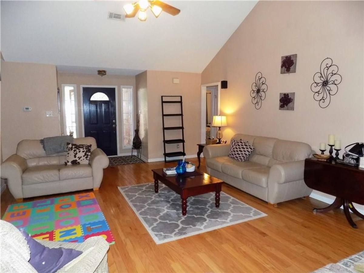 House for rent at 2306 Raintree Path, Round Rock, TX 78664