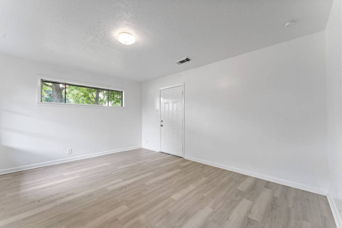 House for rent at 803 S Fourth St, La Porte, TX 77571