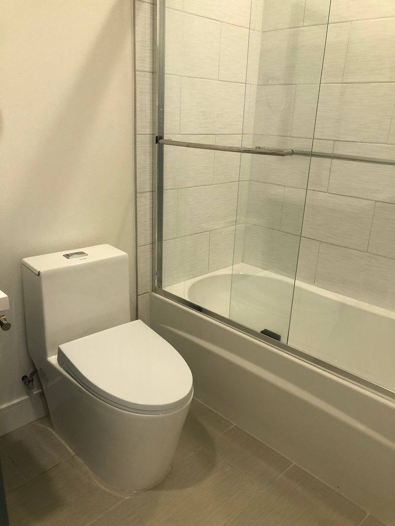 Apartment for rent at 2414 S W View St, Los Angeles, CA 90016