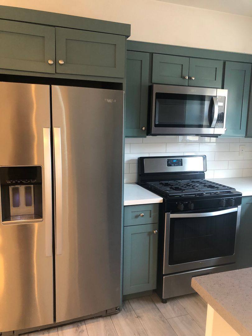 Apartment for rent at 2414 S W View St, Los Angeles, CA 90016