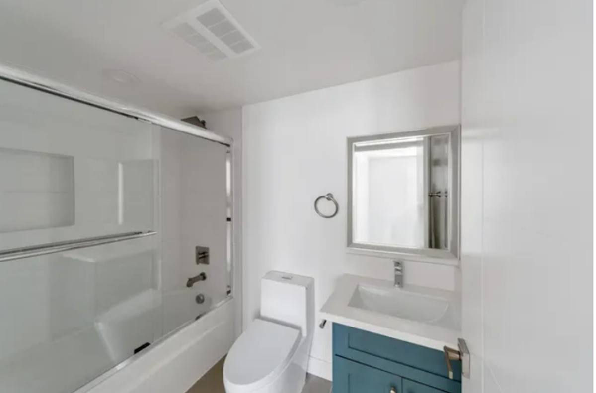 Apartment for rent at 2414 S W View St, Los Angeles, CA 90016