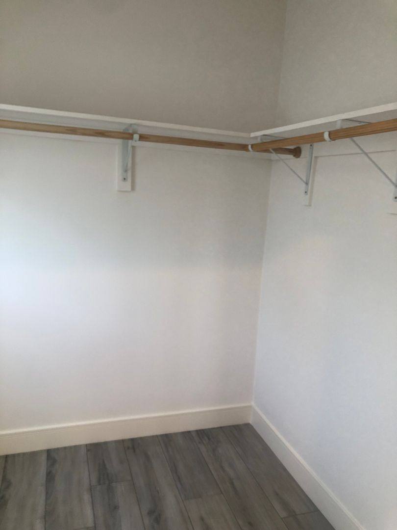 Apartment for rent at 2414 S W View St, Los Angeles, CA 90016