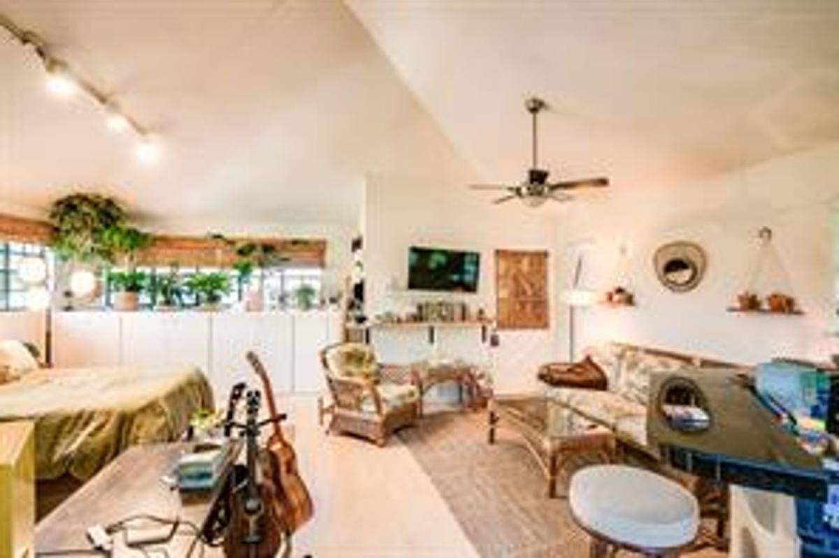 Apartment for rent at 2400 Thornton Rd, Austin, TX 78704