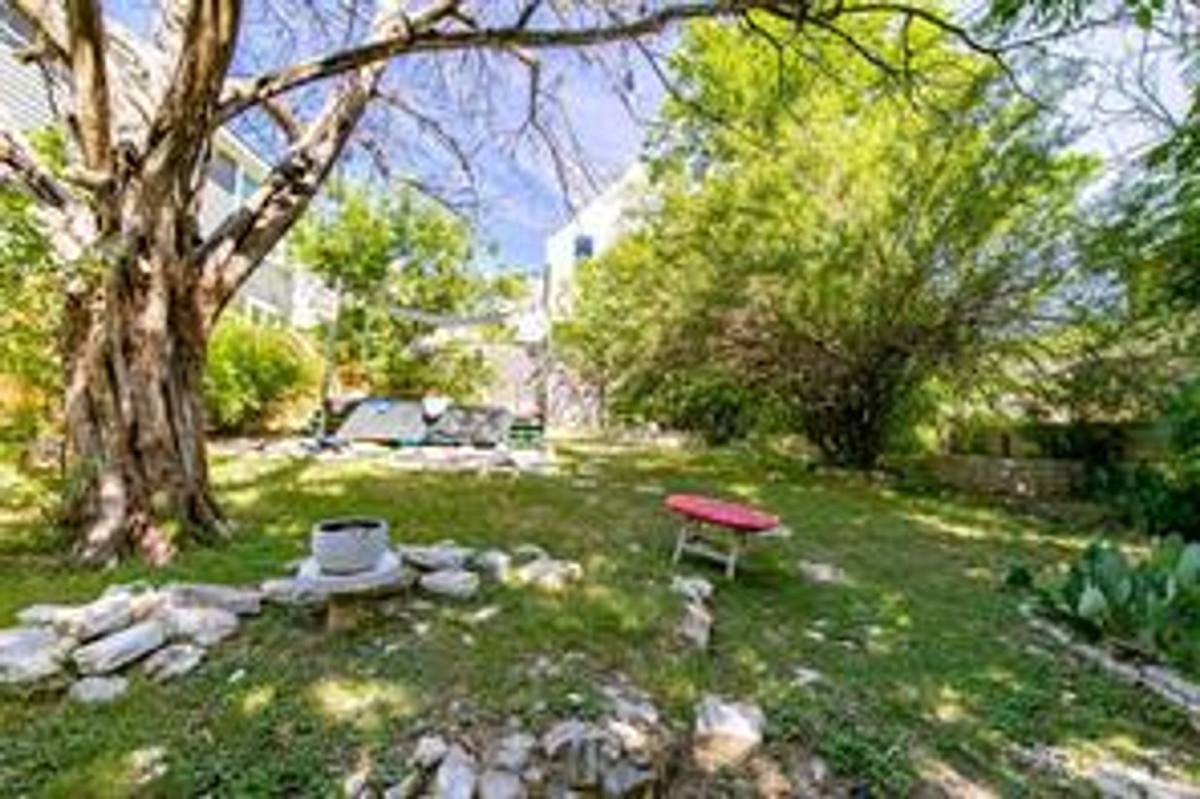 Apartment for rent at 2400 Thornton Rd, Austin, TX 78704