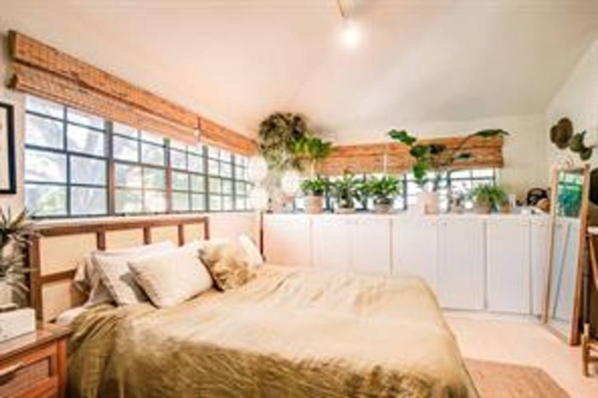Apartment for rent at 2400 Thornton Rd, Austin, TX 78704