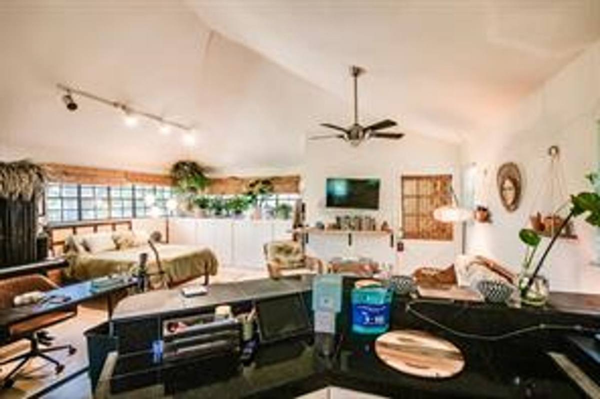 Apartment for rent at 2400 Thornton Rd, Austin, TX 78704