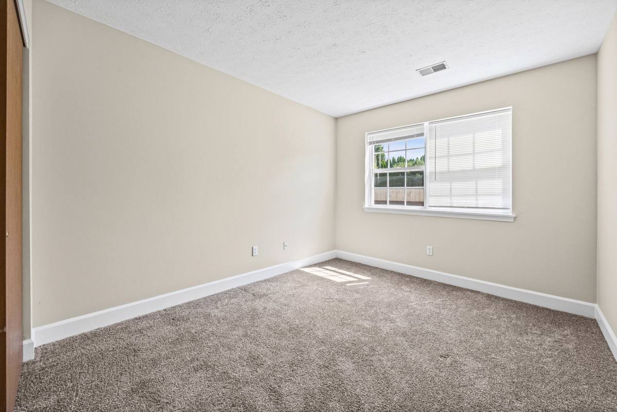 Apartment for rent at 345 Spencerport Rd, Rochester, NY 14606