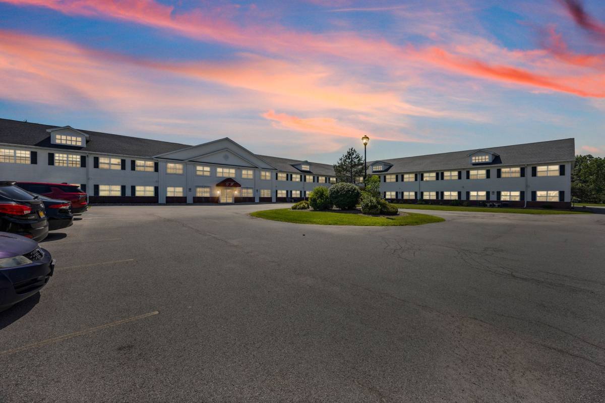 Apartment for rent at 345 Spencerport Rd, Rochester, NY 14606