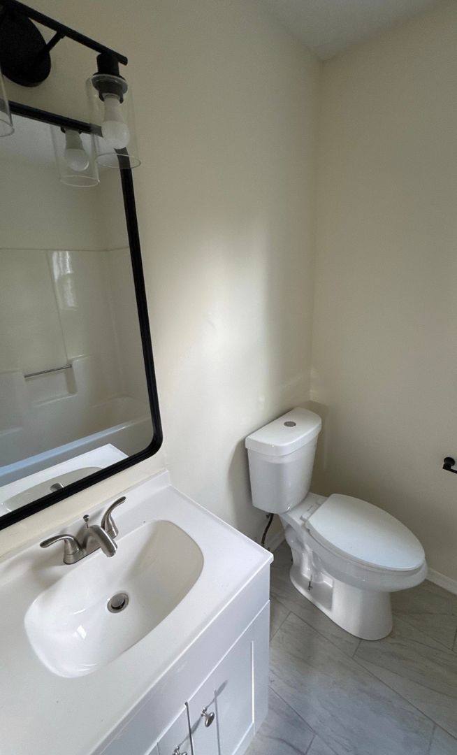 Apartment for rent at 3921 Grand Ave, Macon, GA 31204