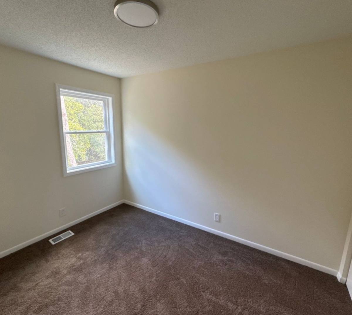 Apartment for rent at 3921 Grand Ave, Macon, GA 31204
