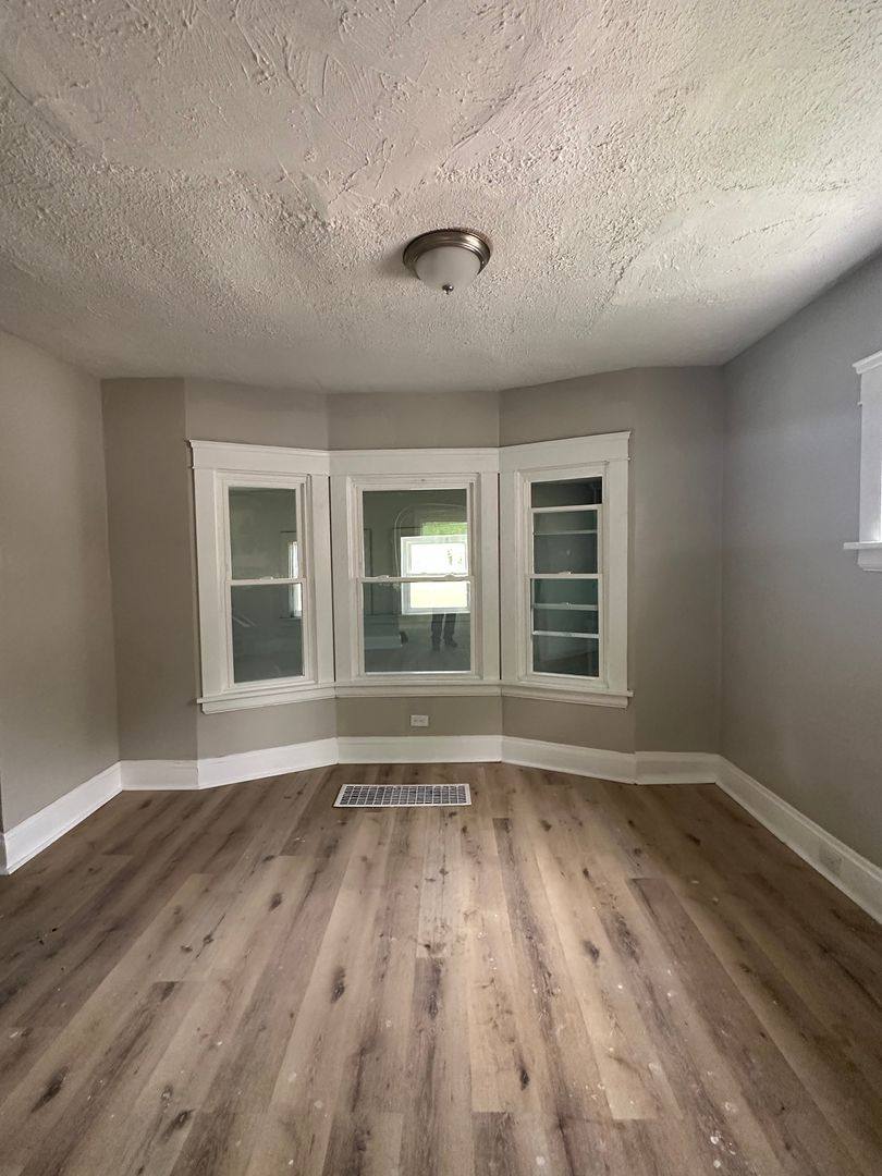 House for rent at 635 E 93rd St, Cleveland, OH 44108
