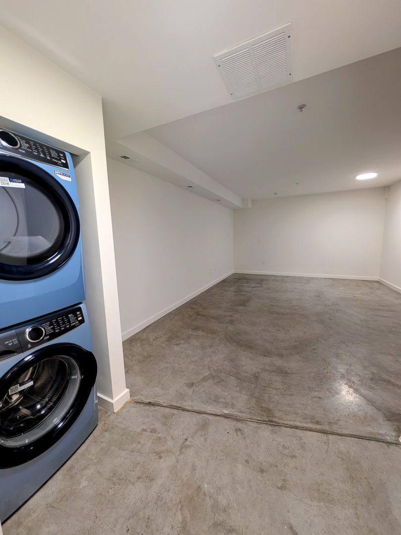 Apartment for rent at 1255 26th St, Oakland, CA 94607