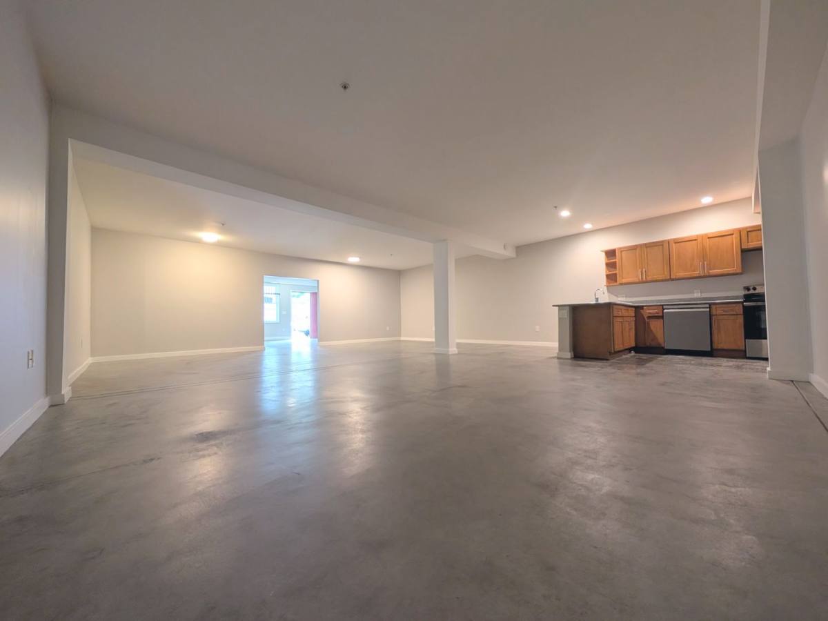 Apartment for rent at 1255 26th St, Oakland, CA 94607