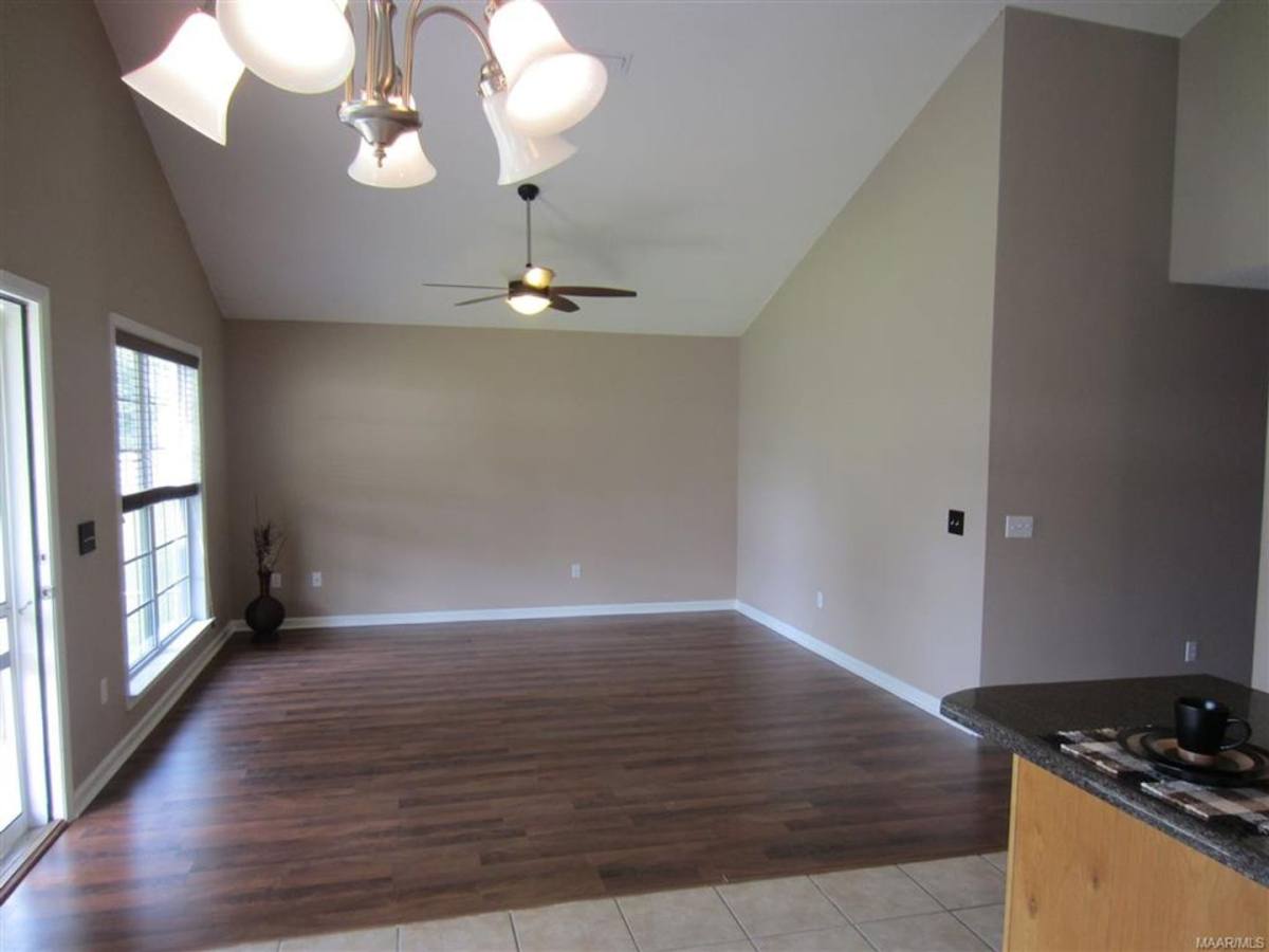 House for rent at 202 Riverview Dr, Daleville, AL 36322