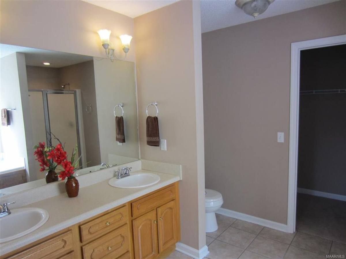 House for rent at 202 Riverview Dr, Daleville, AL 36322