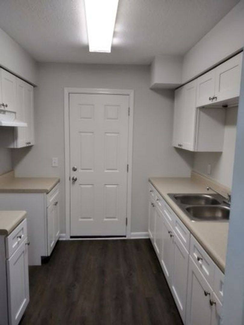 Apartment for rent at 2216 Spring Park Rd, Jacksonville, FL 32207