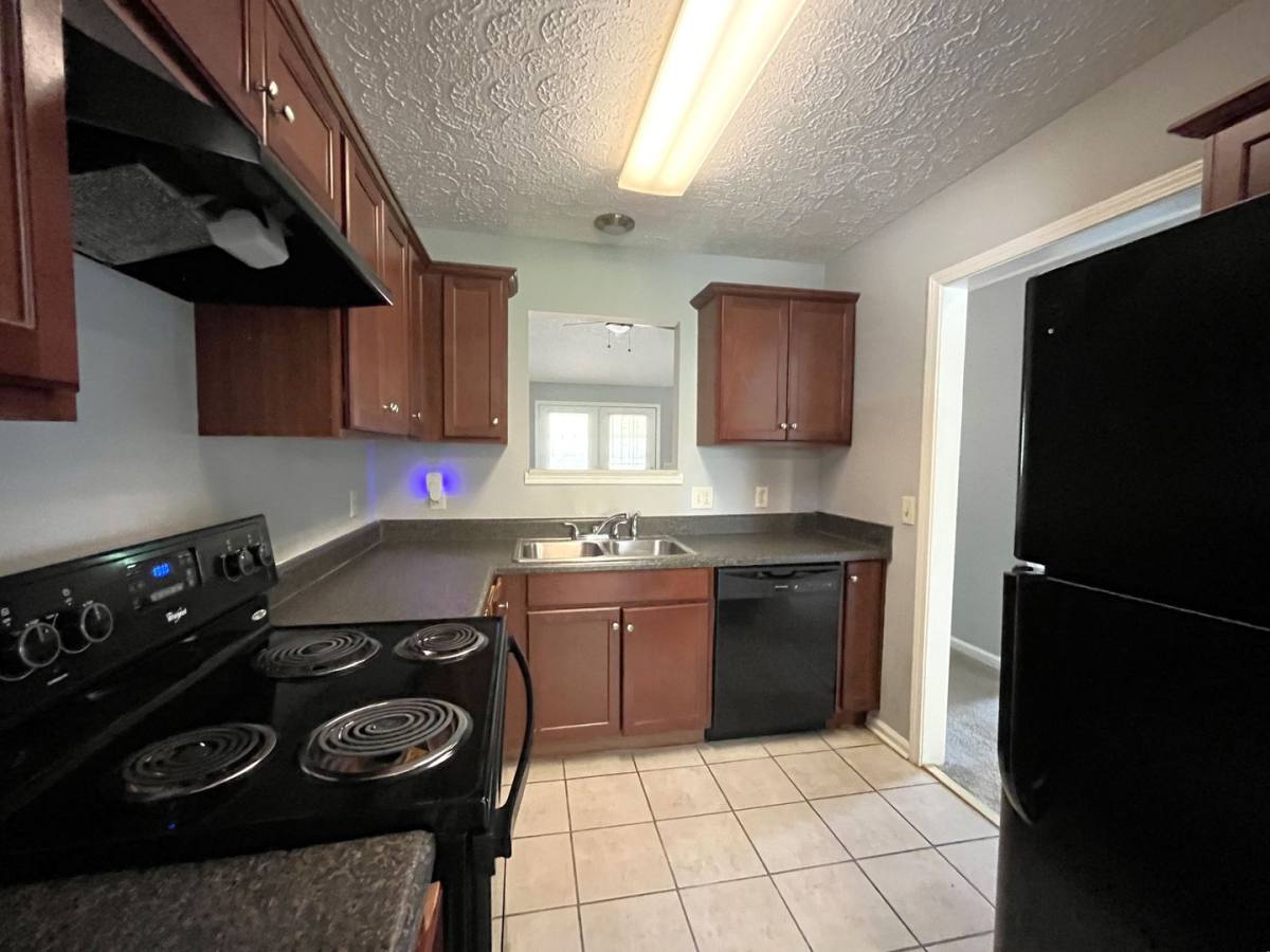 House for rent at 2808 Batavia St, Nashville, TN 37209
