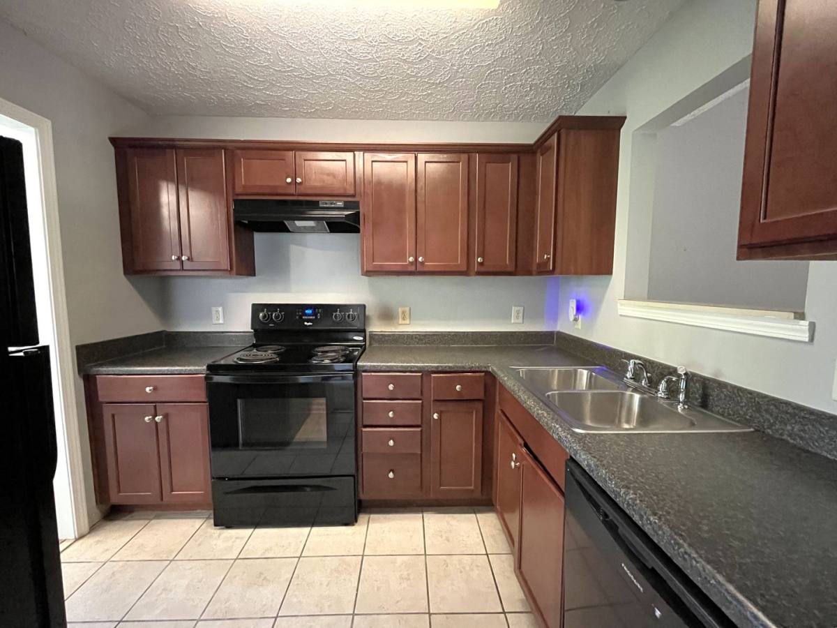House for rent at 2808 Batavia St, Nashville, TN 37209