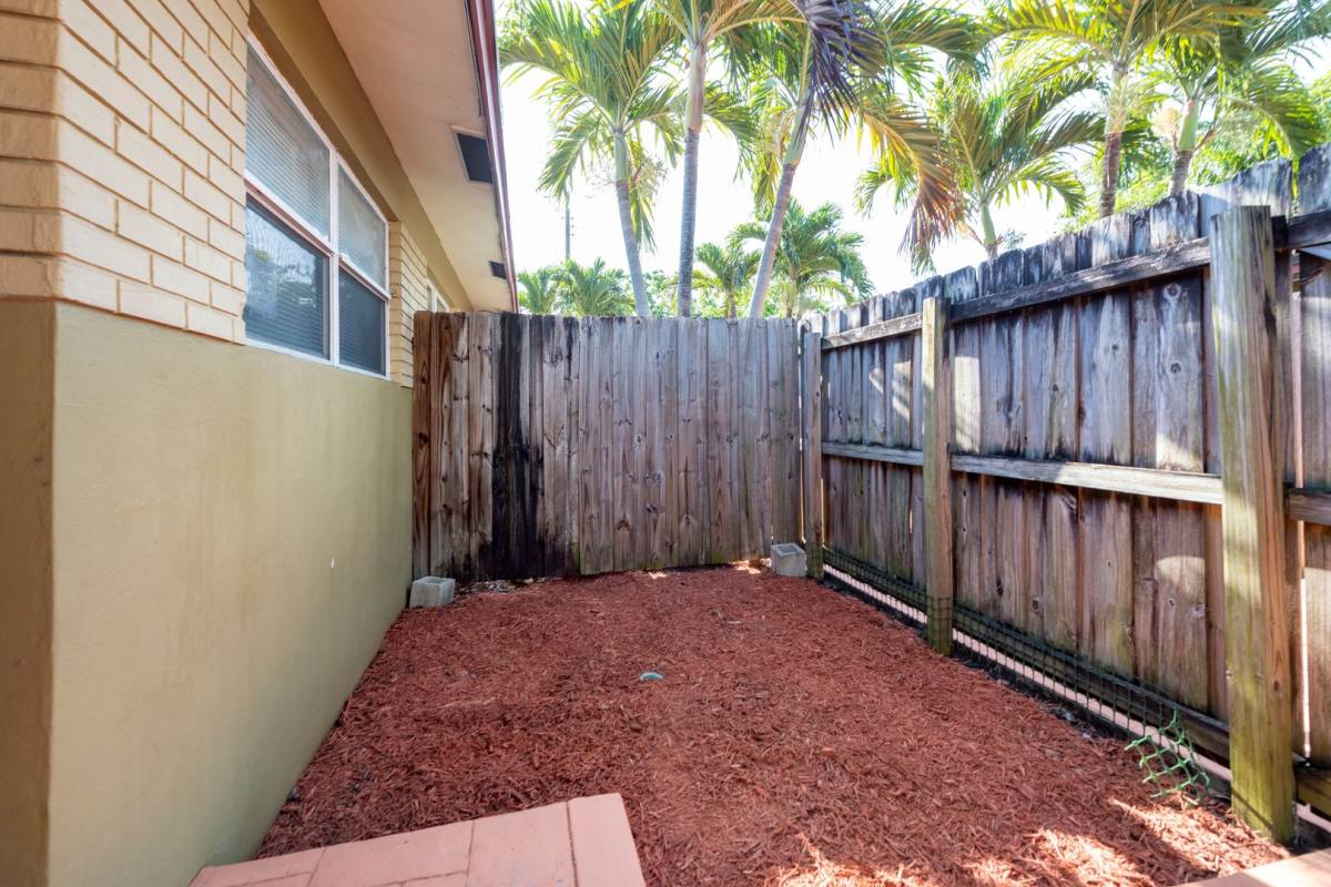 Apartment for rent at 1146 NE 3rd Ave, Fort Lauderdale, FL 33305