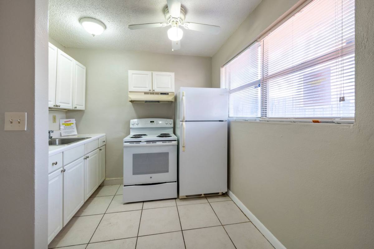 Apartment for rent at 1146 NE 3rd Ave, Fort Lauderdale, FL 33305