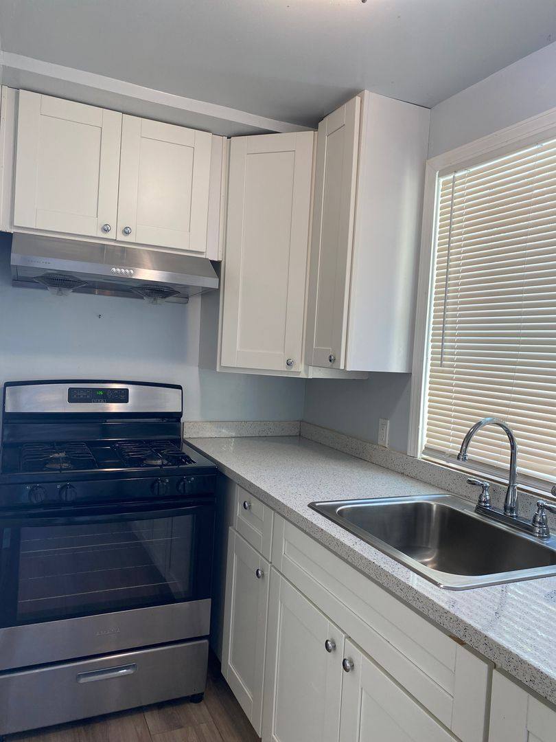 Apartment for rent at 1427 Sherman St, Alameda, CA 94501