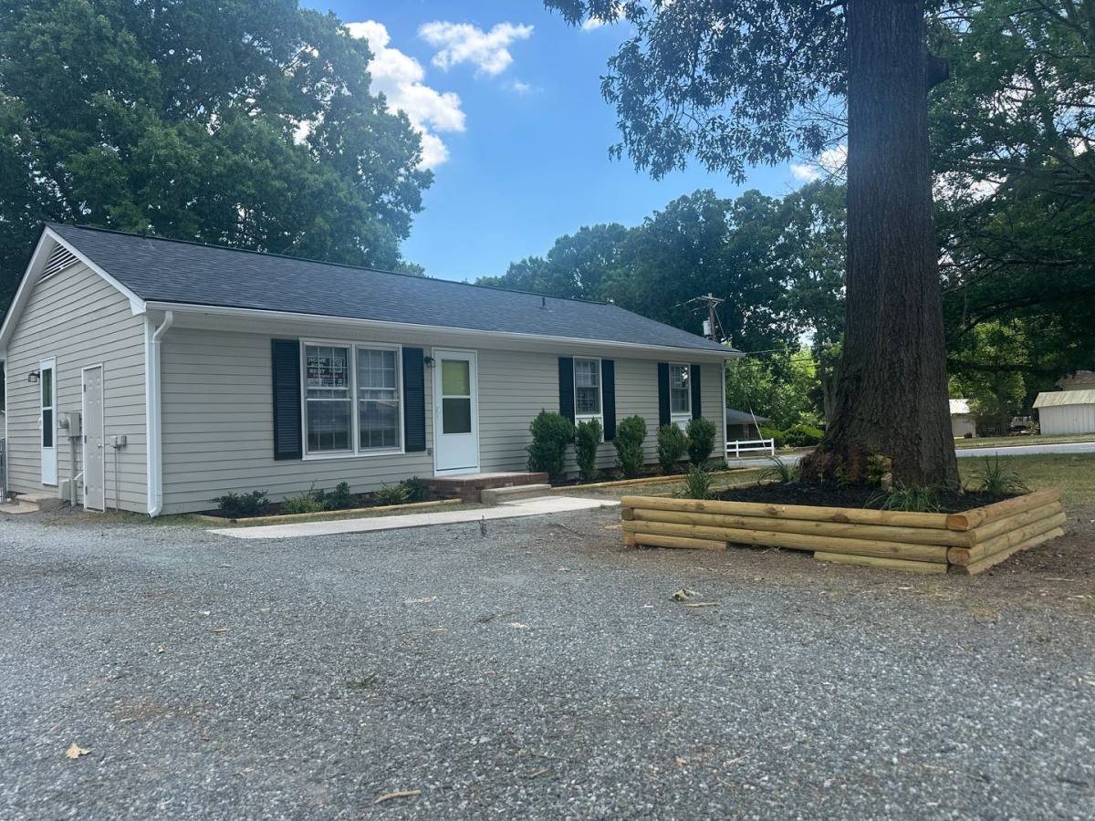 House for rent at 434 James St, Burlington, NC 27215