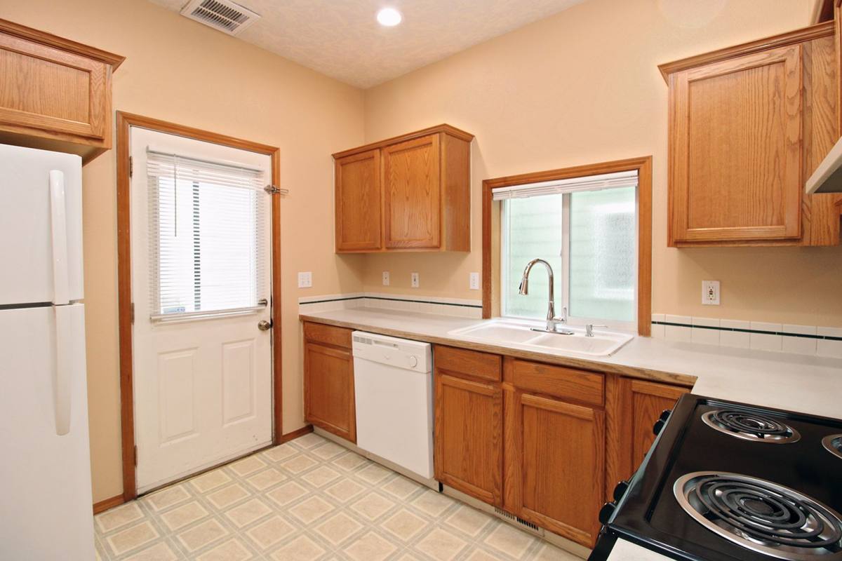 Apartment for rent at 22032 NE Chinook Way, Fairview, OR 97024