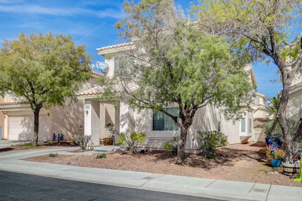 House for rent at 8918 Houston Ridge Ave, Las Vegas, NV 89178