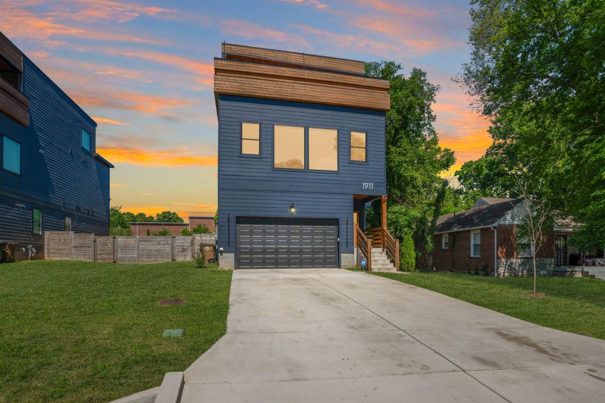 House for rent at 1911 Hailey Ave, Nashville, TN 37218