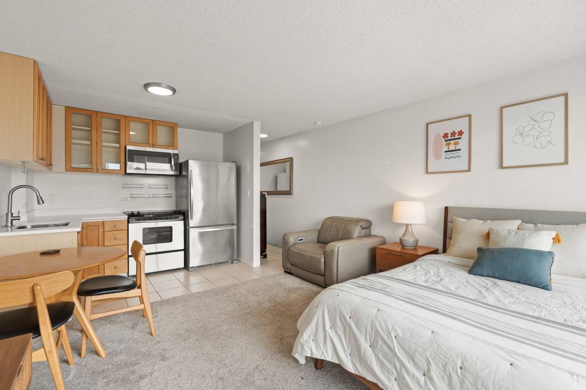 Apartment for rent at 2345 Ala Wai Blvd, Honolulu, HI 96815