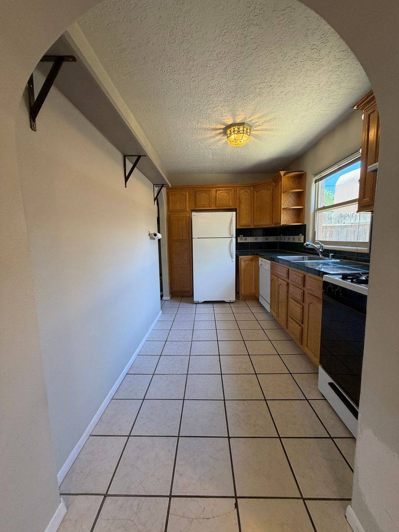 Apartment for rent at 726 W Manhattan Ave, Santa Fe, NM 87501
