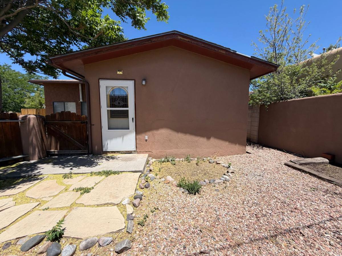 Apartment for rent at 726 W Manhattan Ave, Santa Fe, NM 87501