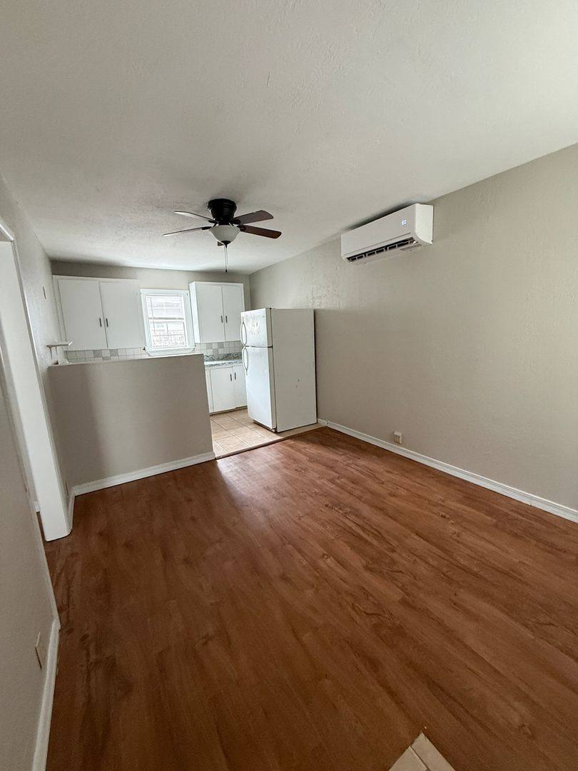 Apartment for rent at 1014 N Bradley, Weatherford, OK 73096