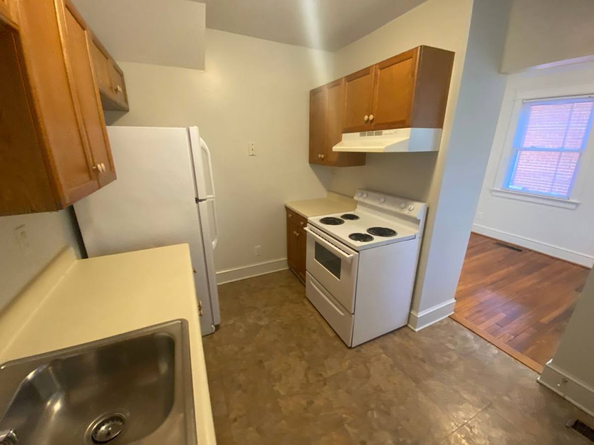 Townhouse for rent at 1409 Clarendon St, Durham, NC 27705