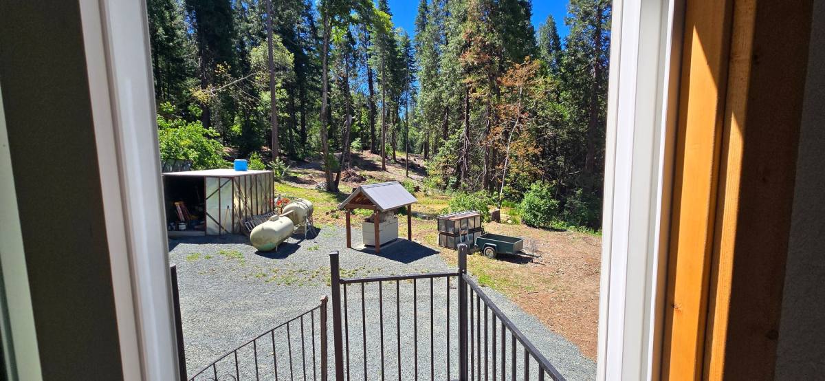 House for rent at 10660 Valencial Rd, Nevada City, CA 95959