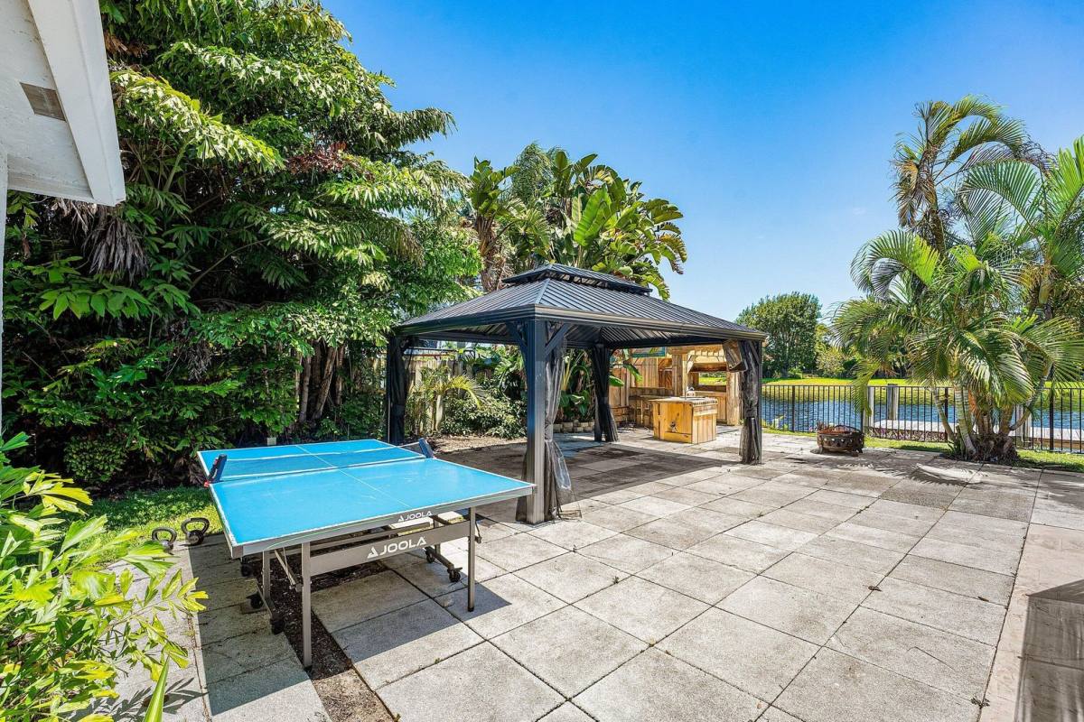 House for rent at 1402 Cormorant Rd, Delray Beach, FL 33444