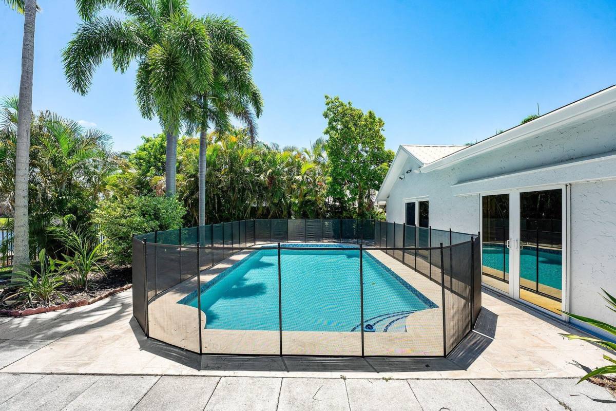 House for rent at 1402 Cormorant Rd, Delray Beach, FL 33444